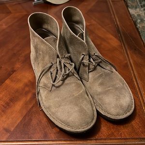Clarks mens taupe suede desert boots